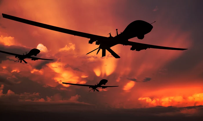 sua drone inteligenta artificiala replicator shutterstock jpg