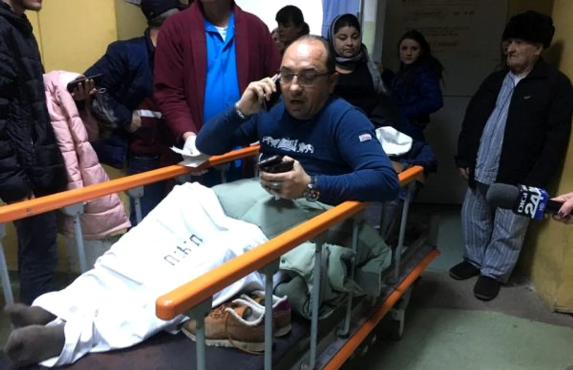 Avocatul Eugen Ruican a fost bătut şi transportat la spital pentru îngrijiri FOTO Ana Popescu