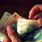 bani numara salarii pensii bani putini