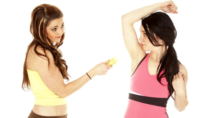 Îţi poate afecta viaţa socială şi încrederea de sine