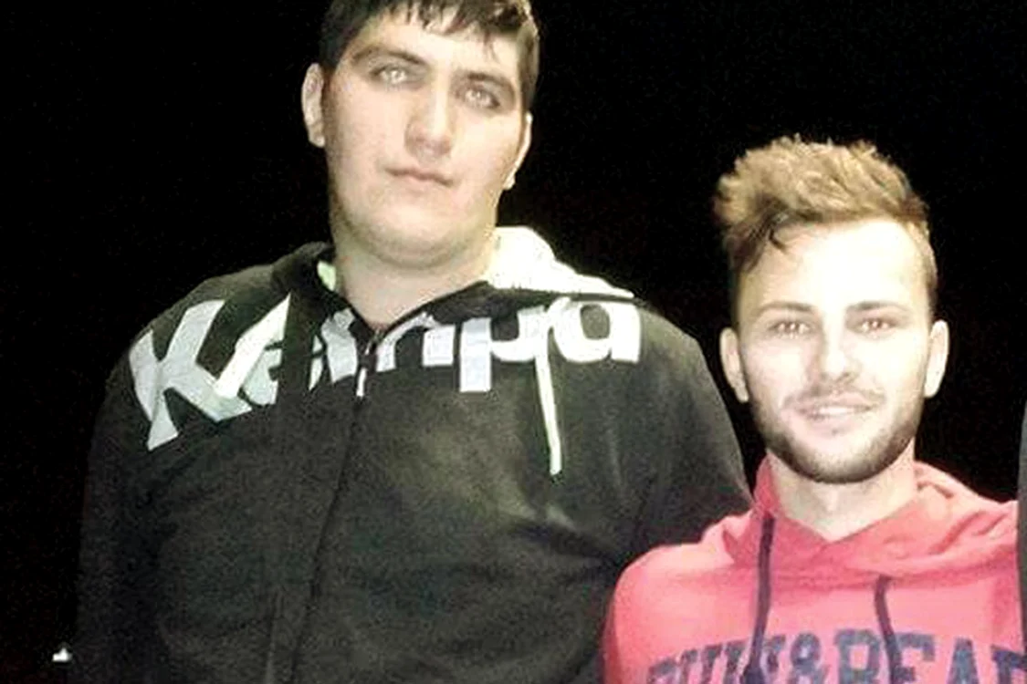 
    Daniel Manda (25 de ani) şi Daniel Bîrloagă (20 de ani) sunt două dintre victimele teribilului accident de duminică seară  