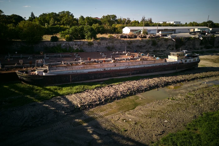 Dunărea, aproape secată la Giurgiu (Foto: Profimedia)