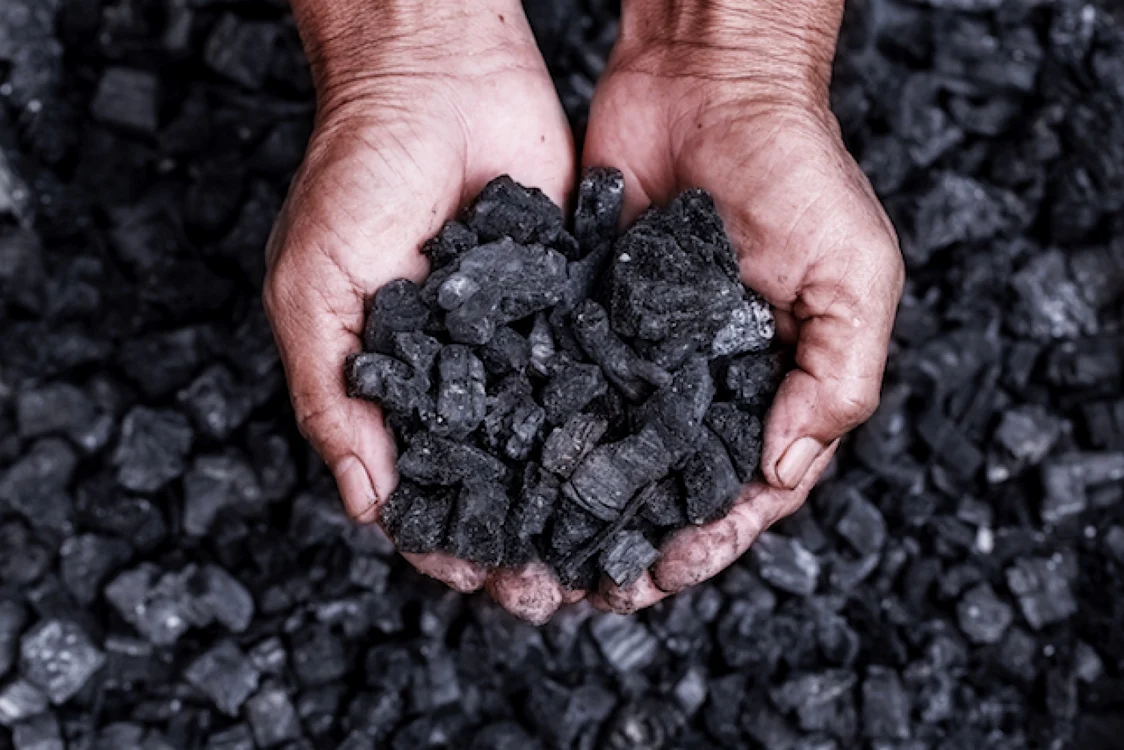 Criza energetică ar putea aduce mari profituri companiilor care extrag cărbune. Foto Shutterstock
