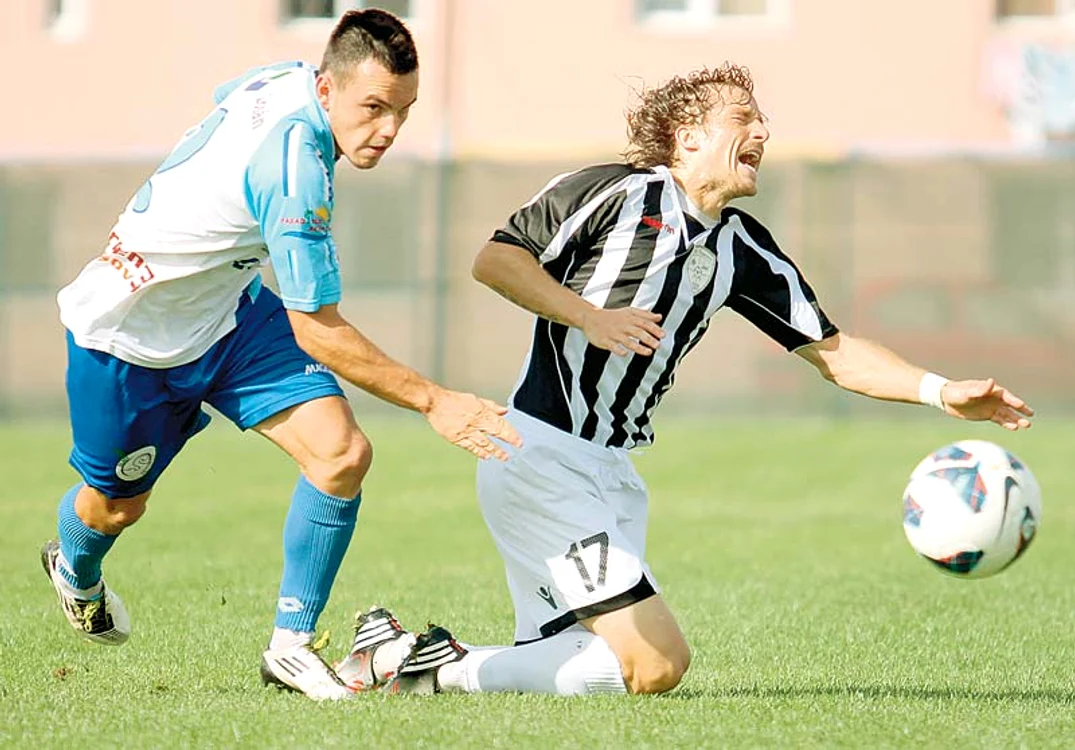 
    Martac a jucat în  turul campionatului la Corona, dar nu a  primit drept de joc  şi pentru „U” Cluj (FOTO: Mediafax)  