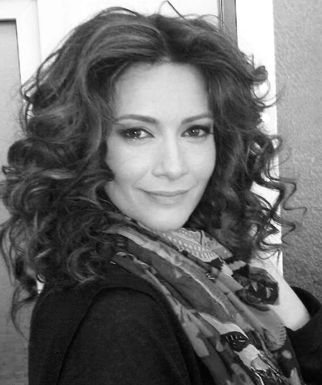 
    O poză mai recentă cu Andreea Berecleanu şi bunica eiFoto Arhivă Personală  