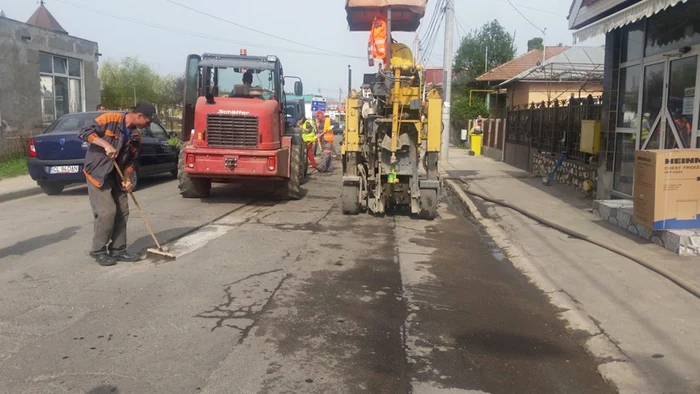 Se fac reparaţii în zonele afectate de proiect FOTO Adevărul