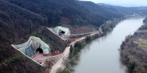 Tunelurile de pe valea Mureșului  Foto Daniel Guță (17) JPG