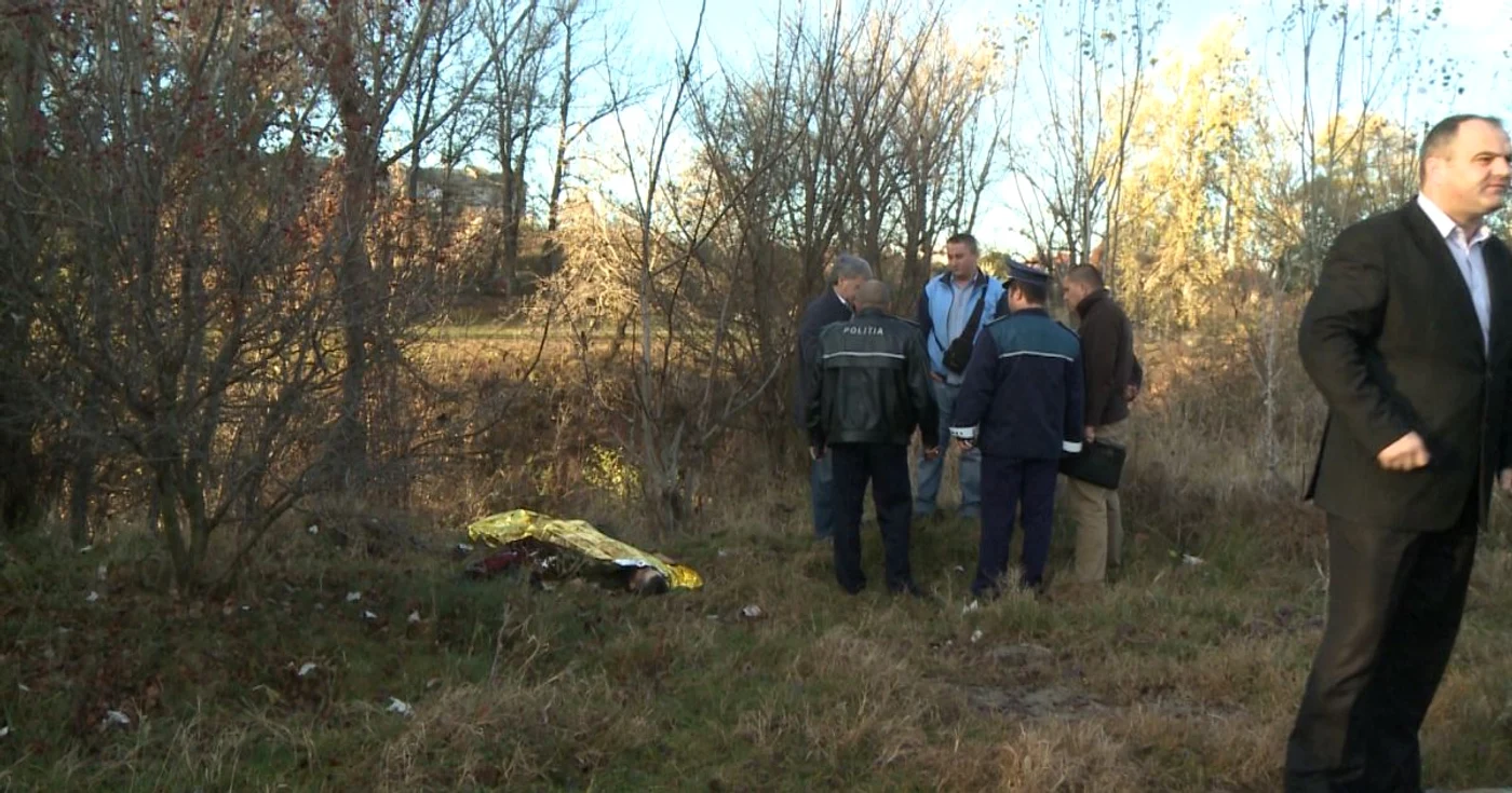 După o urmărire de mai multe minute, poliţiştii au tras focuri de avertisment. Al doilea glonţ l-a numerit pe bărbat