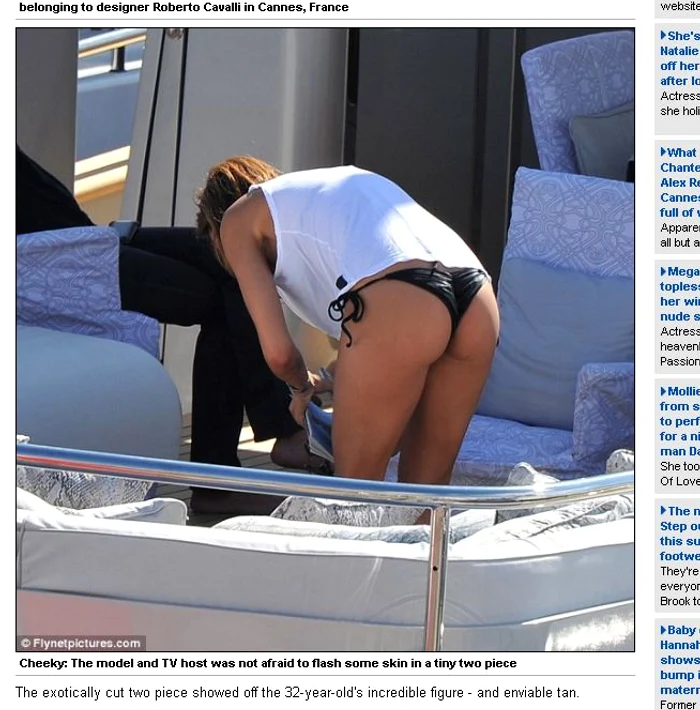 Elisabetta Canalis, sexy pe yaht (foto: dailymail.co.uk)