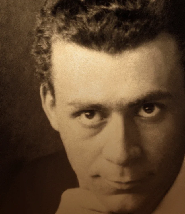 
    Lucian Blaga ar fi fost propus la Premiul Nobel pentru literatură în anul 1956  