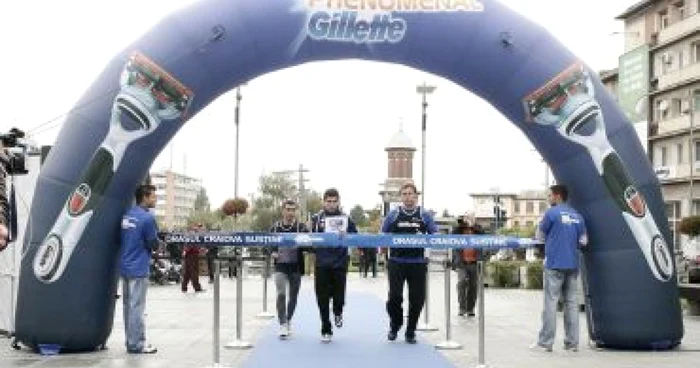 Craiova: Portarul Universităţii, în cea mai lungă ştafetă din lume