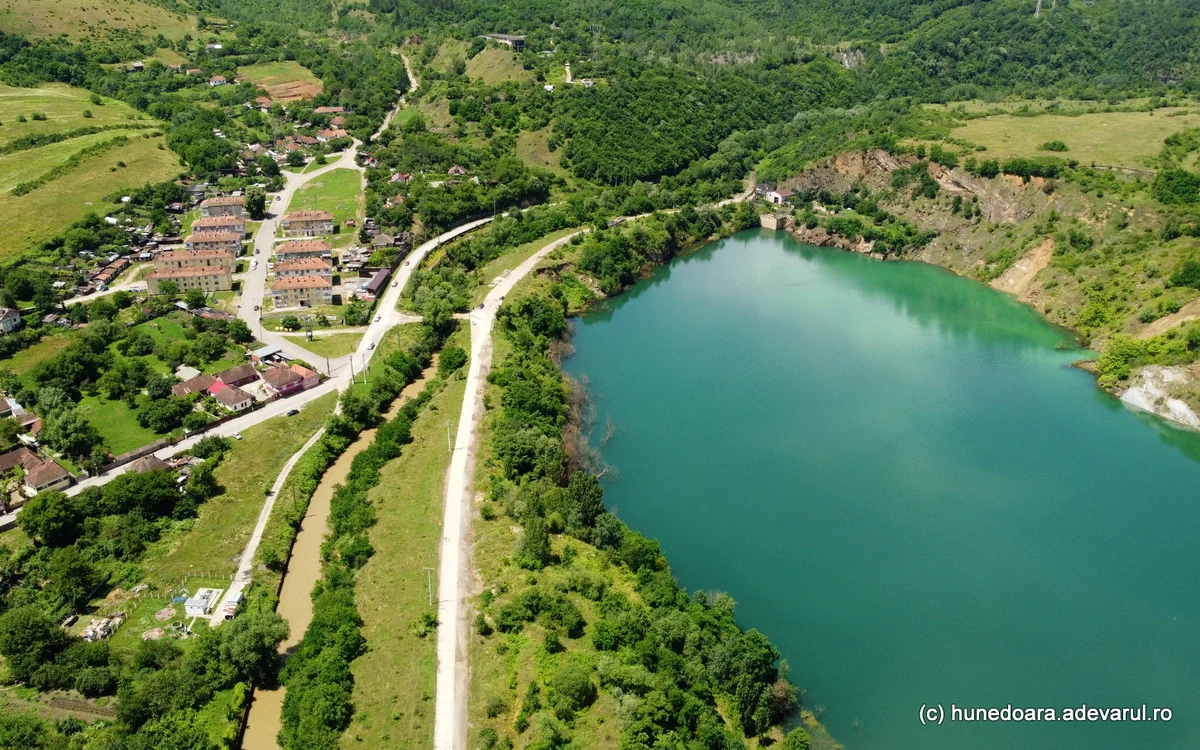 Lacul Teliuc. Foto: Daniel Guță. ADEVĂRUL