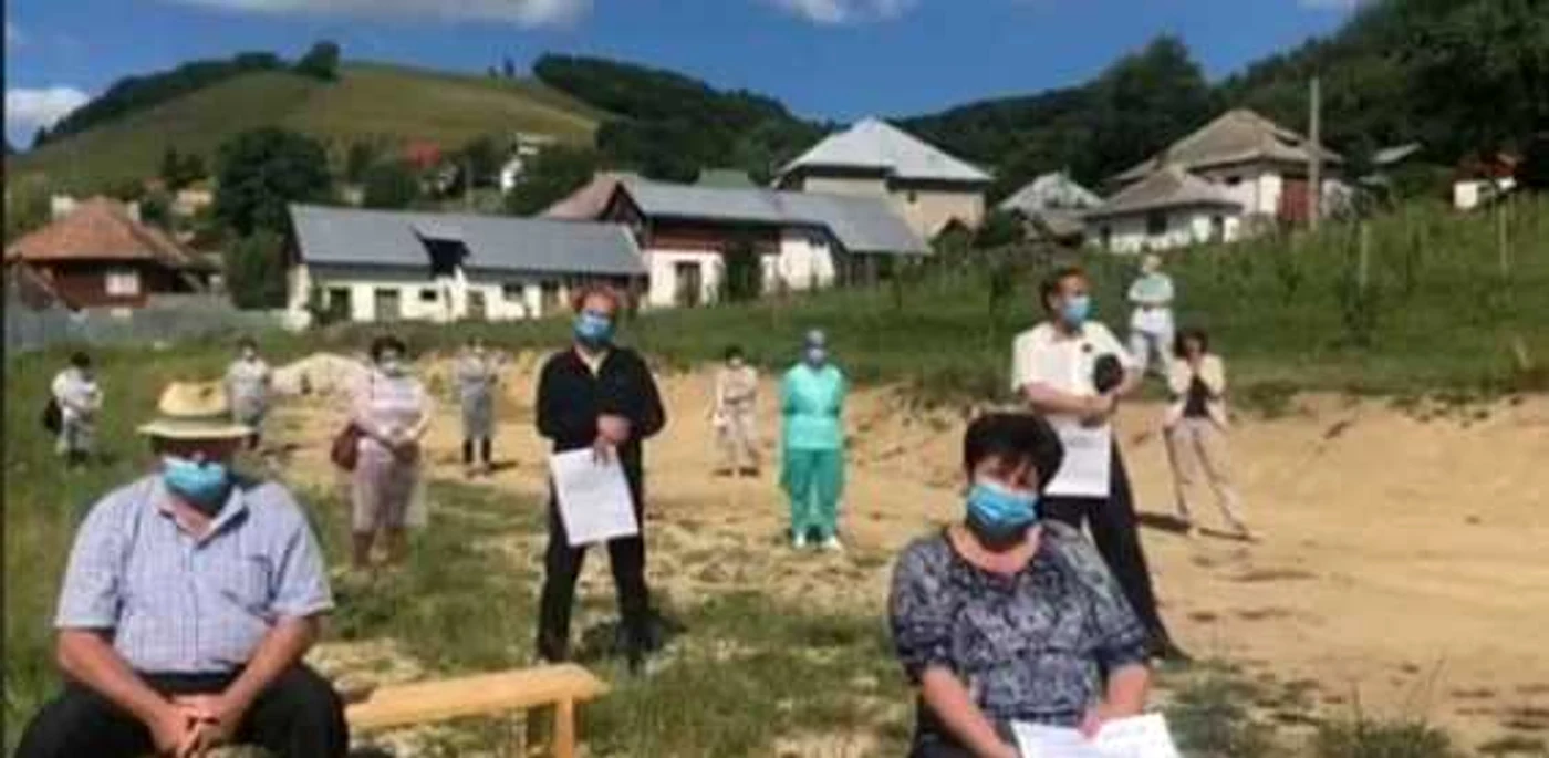 Protest la Spitalul de Boli Cronice din Cîmpeni. Foto: captură video facebook