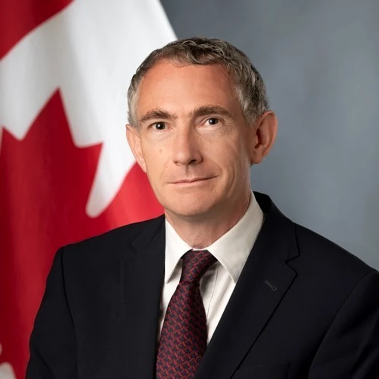 Ambasadorul Gavin Buchan are peste 30 de ani experiență ca diplomat FOTO arhiva personală