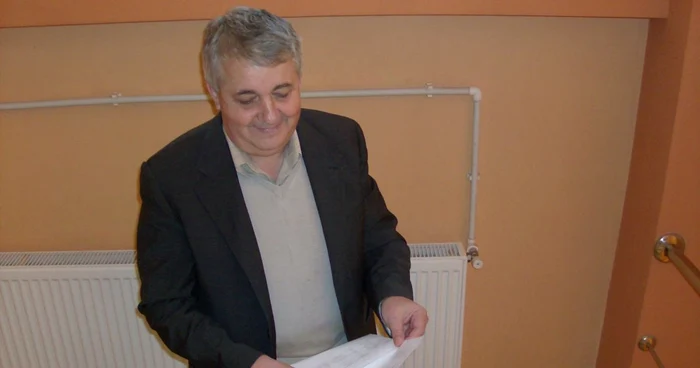 Profesorul Emil Onea, mândru că dascălii nu sunt indiferenţi.