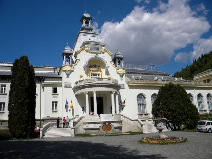 Așa arată acum Casino Sinaia