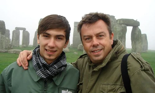 Pustiu si fiul lui UK jpeg