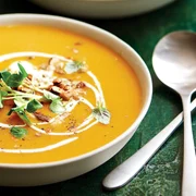 Creamy pumpkin soup 1024x638 FOTO healtyfood com jpg