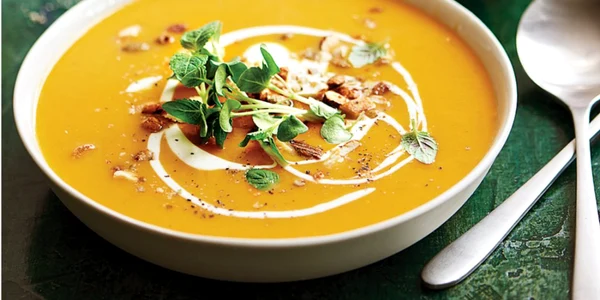Creamy pumpkin soup 1024x638 FOTO healtyfood com jpg