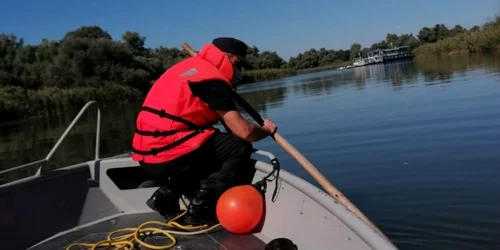 Barbat cautat in delta dunarii foto isu delta tulcea