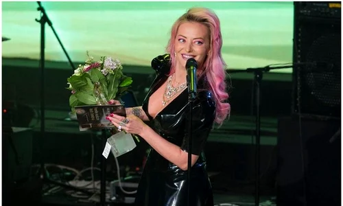 Delia a fost premiată la Premiile Radio România jpeg