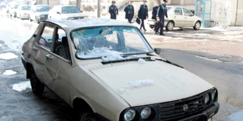 Dacia a fost parcată de un angajat venit la muncă