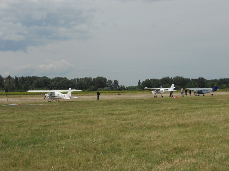 De la militărie la acrobație. Fostul aerodrom militar de la Ianca devine centru pentru sporturile aeronautice