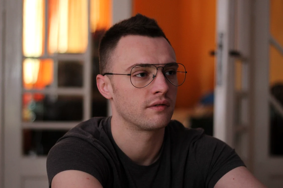 Călin Popovici (28 de ani) petrece în lumea virtuală a jocului „Diablo III“ cam tot atâtea ore pe zi cât un angajat în multinaţională FOTO  ARHIVA PERSONALĂ