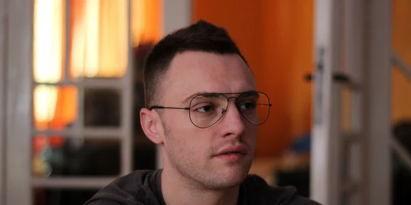 Călin Popovici (28 de ani) petrece în lumea virtuală a jocului „Diablo III“ cam tot atâtea ore pe zi cât un angajat în multinaţională FOTO  ARHIVA PERSONALĂ