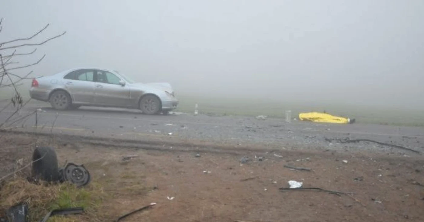 Un bărbat şi-a pierdut viaţa, iar doi fraţi au ajuns la spital în urma accidentului provocat de Silviu Lung