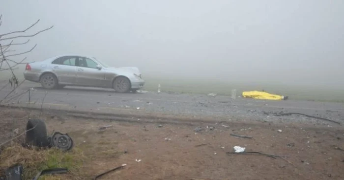 Un bărbat şi-a pierdut viaţa, iar doi fraţi au ajuns la spital în urma accidentului provocat de Silviu Lung