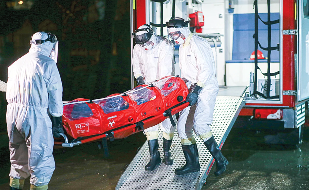 
    Numărul pacienţilor diagnosticaţi cu Covid-19 creşte zilnic în România  