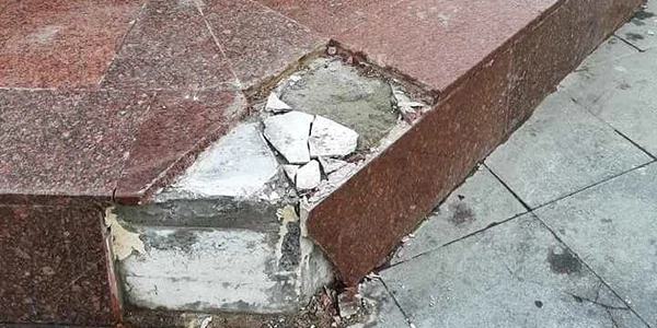 obelisc focsani jpg