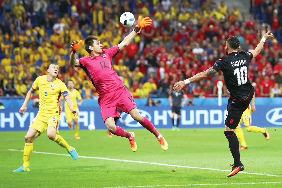 
    Golul primit cu  Albania la Euro  i-a provocat  coşmaruri lui  Ciprian TătăruşanuFOTOGRAFII: Guliver/ GettyImages   
