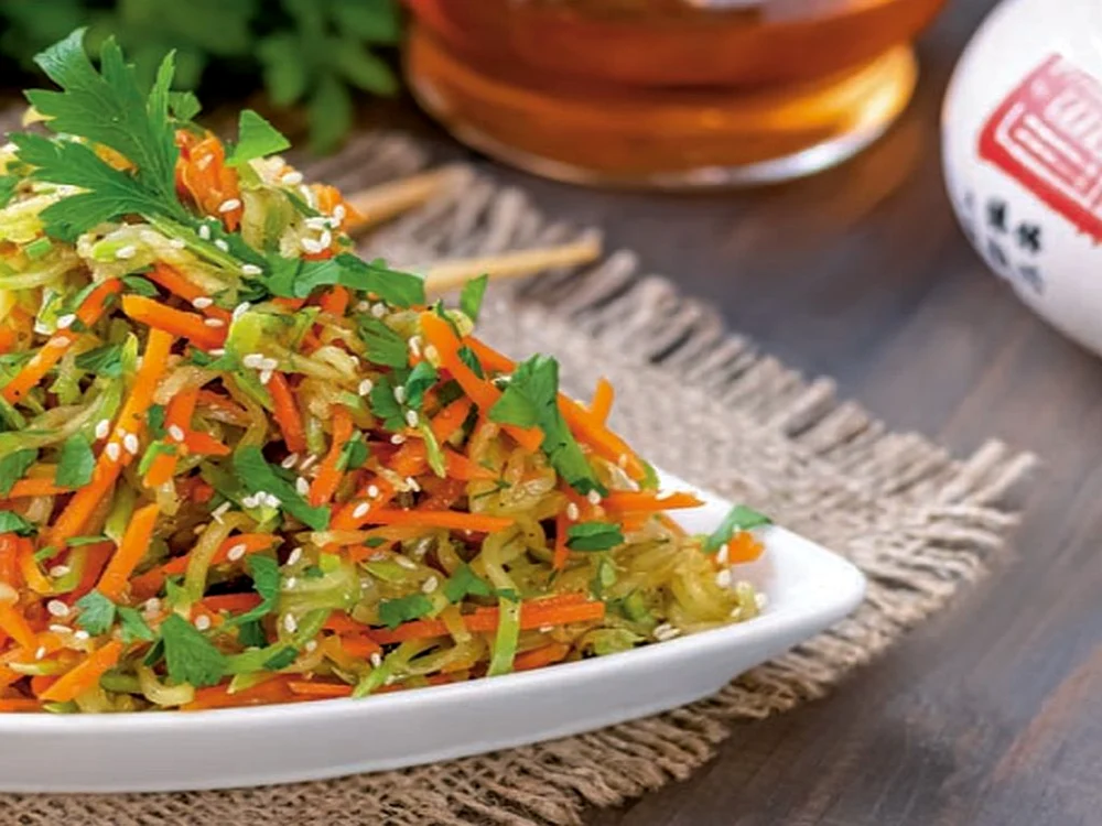 salata de morcovi cu dovlecei jpg