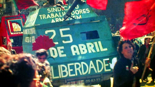 Calendar 25 aprilie: 1974 „Revoluția garoafelor” a înlăturat regimul fascist instaurat în Portugalia de Salazar jpeg