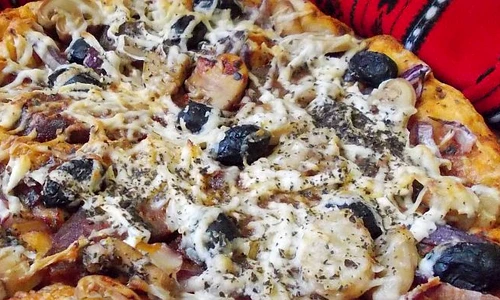 pizza traditionala de casa jpeg