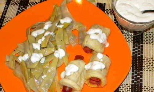 pastai cu carnati in foietaj 9 jpeg