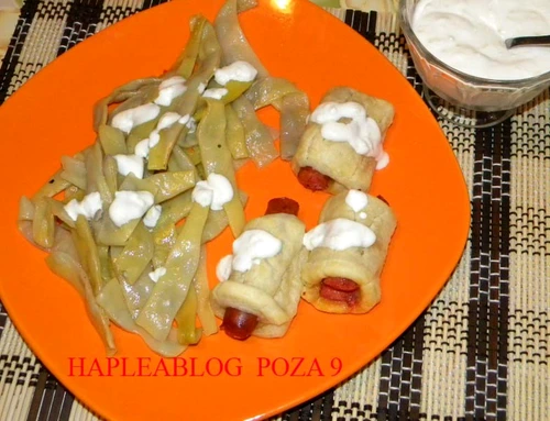 pastai cu carnati in foietaj 9 jpeg