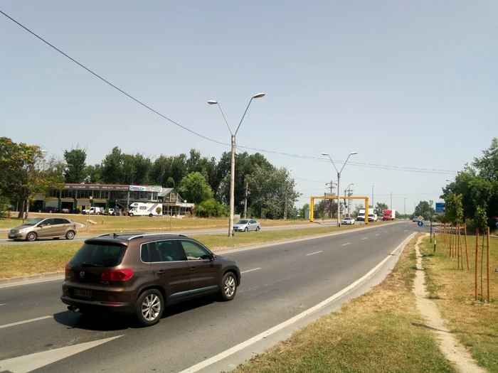 Viitorul drum expres va porni de la ieşirea din Piteşti FOTO: Denis Grigorescu