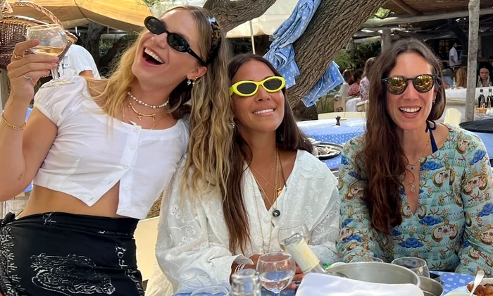 Tatiana Santo Domingo si Niarchos in Creta   Instagram (6) jpg