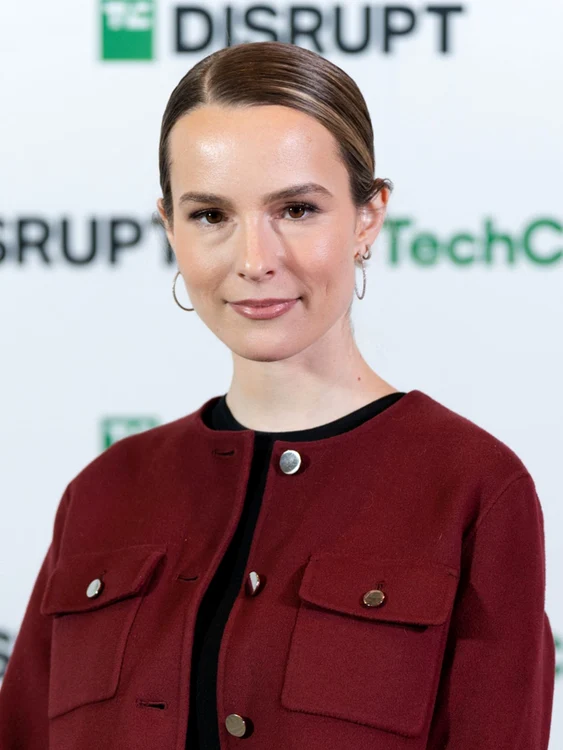 Bridgit Mendler a renunțat la muzică și la actorie (Foto: Wikipedia.org)