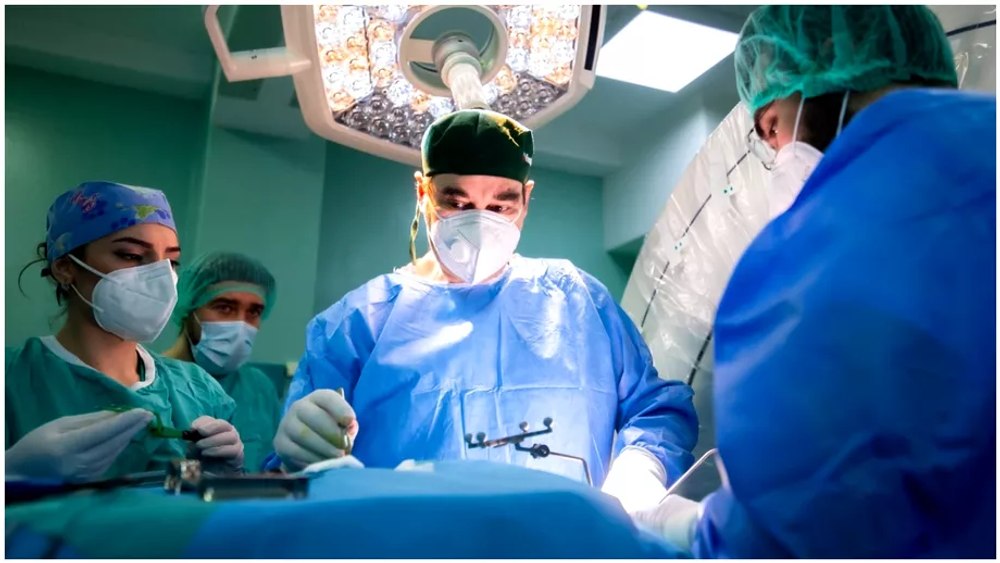 Mărturisirile și emoțiile medicilor neurochirurgi, la final de an. „Nu te poți deconecta niciodată de la pacienți” VIDEO