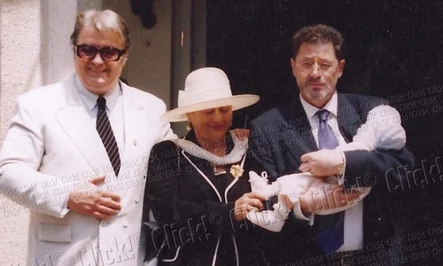 Botezul lui Corneluş,  în 1990  Pritnre invitaţi,  Corneliu Vadim Tudor jpeg