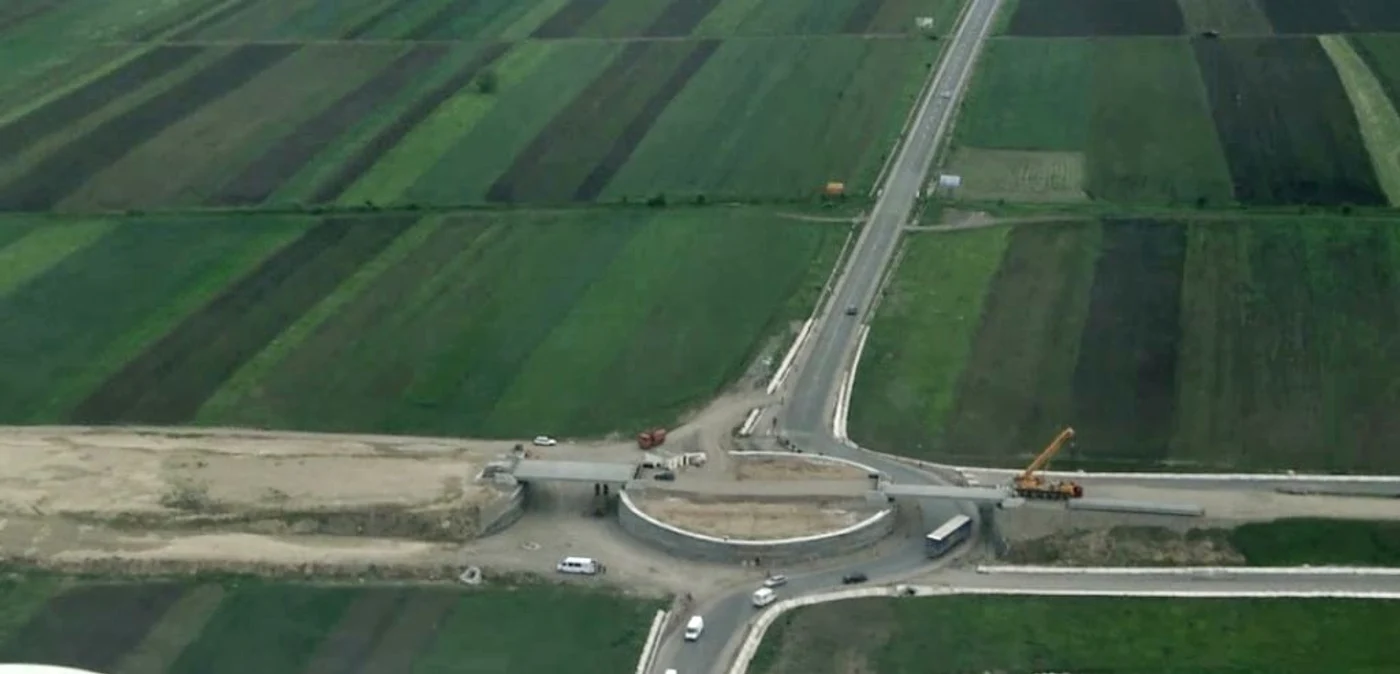 Zidul Morţii, locul unde au murit patru persoane, văzut din elicopter. FOTO: Dinu ZARĂ
