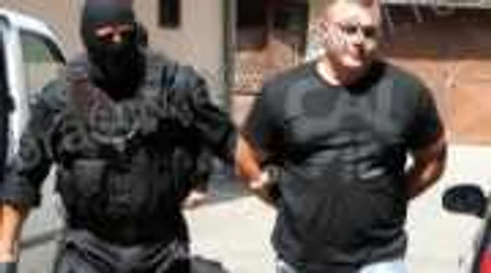 Braşov: Interlopul care a bătut zece turişti la Bran este la un pas de libertate