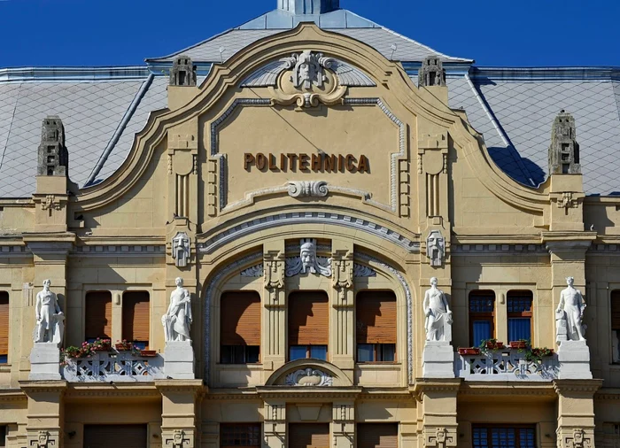 Interiorul Palatului Lloyd FOTO Getta Neumann/Ivan Bogdanov