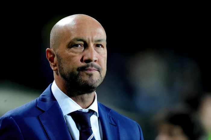 
    Walter Zenga  