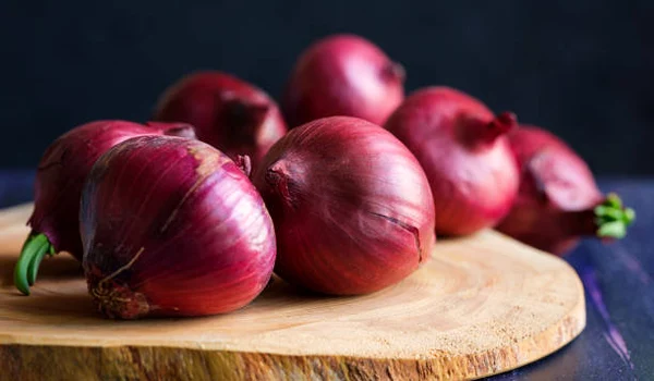 ceapa rosie istock jpg
