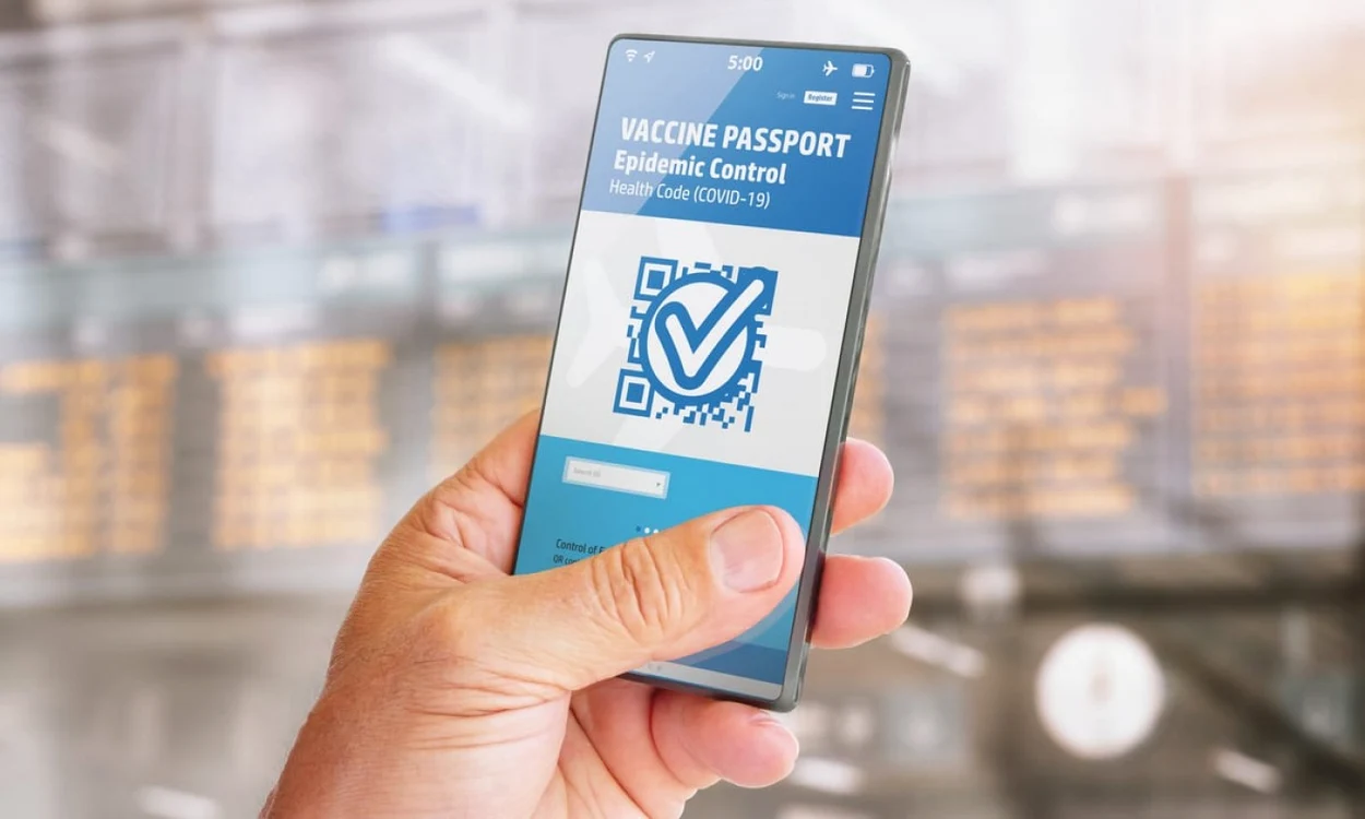 Singapore va accepta paşaportul de
călătorie digital COVID-19, începând cu luna viitoare.
